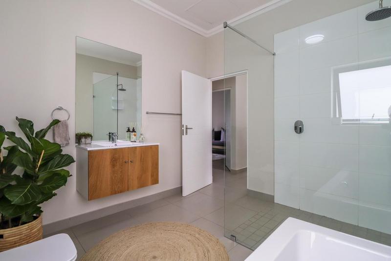 3 Bedroom Property for Sale in Protea Heights Western Cape